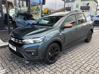 Grün Neu 2025 Dacia Jogger Extreme Van / Kleinbus | 23.280 € (Fairer Preis)
