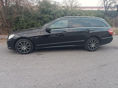 Schwarz Gebraucht 2010 Mercedes E250 Elegance Kombi | 5.000 € (Guter Preis)