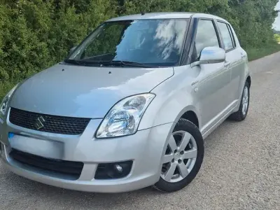 Gebraucht Suzuki Swift Comfort 92 PS (67 kW) 2009 Silber Kleinwagen