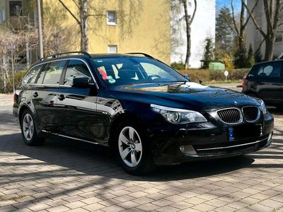 Gebraucht BMW 520 163 PS (119 kW) 2009 Schwarz Kombi