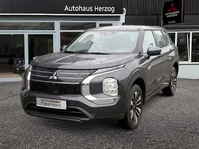 Neu Mitsubishi Outlander P-HEV Diamant Edition 306 PS (225 kW) 2026 Grau SUV