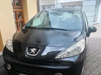 Gebraucht Peugeot 207 120 PS (88 kW) 2009 Schwarz Kleinwagen