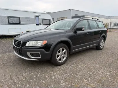 Gebraucht Volvo XC70 Momentum 185 PS (136 kW) 2008 Schwarz Kombi