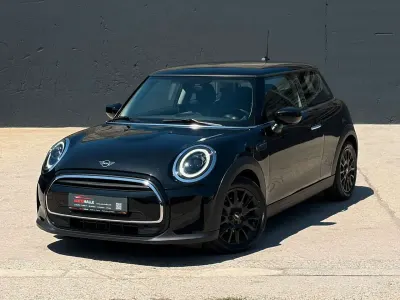 Gebraucht Mini ONE 102 PS (75 kW) 2022 Schwarz Kleinwagen