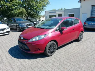 Gebraucht Ford Fiesta 82 PS (60 kW) 2010 Rot