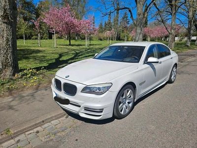 Usata BMW 750 460 CV (338 kW) 2012 Bianco Berlina
