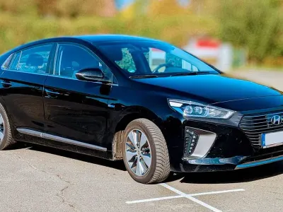 Gebraucht Hyundai Ioniq Style 141 PS (103 kW) 2017 Schwarz Kleinwagen