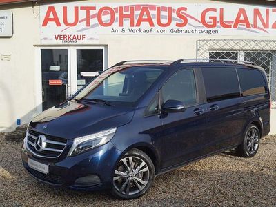 Używany Mercedes V220 Edition 163 KM (119 kW) 2018 Niebieski Minivan