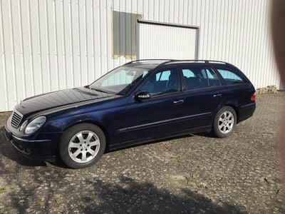 Mercedes E280