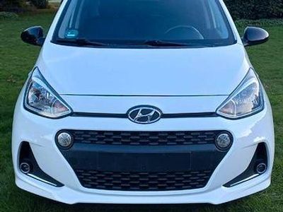 Weiß Gebraucht 2019 Hyundai i10 Trend Kleinwagen | 8.200 € (Fairer Preis)