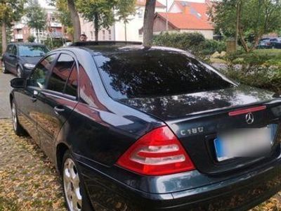 gebraucht Mercedes C180 nur diese Woche 700