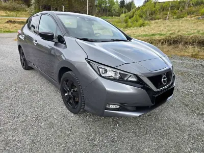 Brugt Nissan Leaf Tekna 160 kW (218 HK) 2022 Grå Hatchback