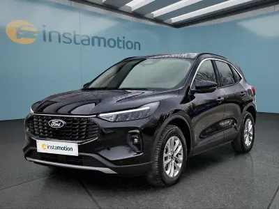 Neu Ford Kuga Titanium 243 PS (178 kW) 2025 Schwarz SUV