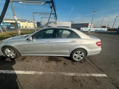 Mercedes E300