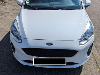 Weiß Gebraucht 2018 Ford Fiesta Trend Limousine | 8.900 € (Fairer Preis)