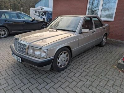 Silber Gebraucht 1991 Mercedes 190 Limousine | 9.999 €