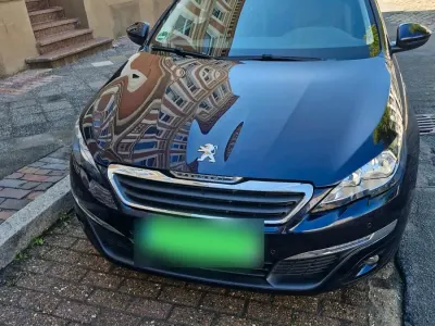 Gebraucht Peugeot 308 SW Style 120 PS (88 kW) 2015 Kombi
