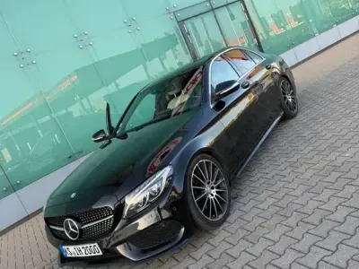 Używany Mercedes C200 184 KM (135 kW) 2014 Czarny Sedan/Limuzyna