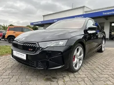 Gebraucht Skoda Octavia RS 265 PS (194 kW) 2025 Schwarzmagic perleffekt Kombi