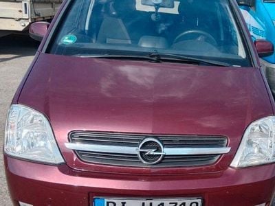 Rot Gebraucht 2004 Opel Meriva Enjoy Van / Kleinbus | 1.900 € (Fairer Preis)