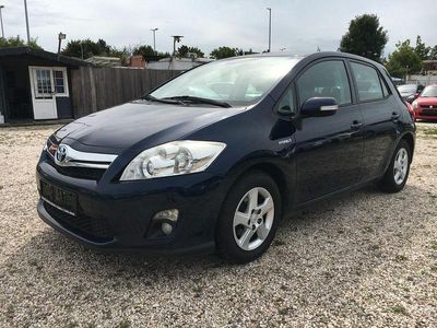 Toyota Auris Hybrid