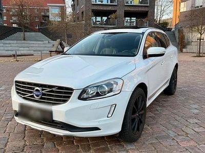 Gebraucht Volvo XC60 190 PS (139 kW) 2015 Weiß SUV