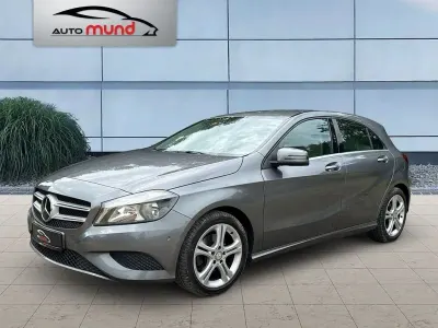 Gebraucht Mercedes A180 122 PS (89 kW) 2015 Grau Kleinwagen