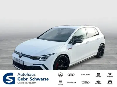 Gebraucht VW Golf VIII GTI 245 PS (180 kW) 2024 Weiß Limousine