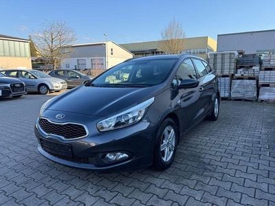 Gebraucht Kia Ceed Sportswagon 99 PS (72 kW) 2014 Grau Kombi