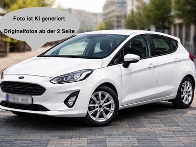 Gebraucht Ford Fiesta Trend 101 PS (74 kW) 2017 Weiß Kleinwagen