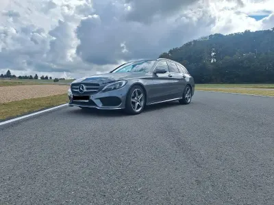 Gebraucht Mercedes C220 AMG line 170 PS (125 kW) 2017 Grau Limousine