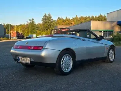 Gebraucht Alfa Romeo Spider 150 PS (110 kW) 1996 Silber Cabrio