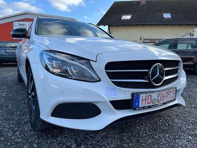 Weiß Gebraucht 2015 Mercedes C250 Limousine | 13.999 € (Fairer Preis)
