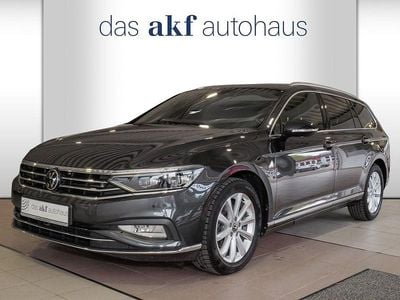 Usata VW Passat Elegance 150 CV (110 kW) 2024 Grigio Station wagon