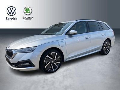 Usata Skoda Octavia 204 CV (150 kW) 2022 Argento Station wagon