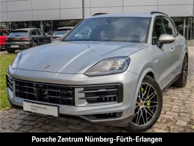 Gebraucht Porsche Cayenne E-Hybrid 470 PS (345 kW) 2025 Silber SUV