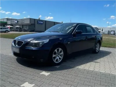 Gebraucht BMW 520 170 PS (125 kW) 2004 Blau Limousine