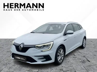 Gebraucht Renault Mégane II Zen 116 PS (85 kW) 2021 Weiß Limousine