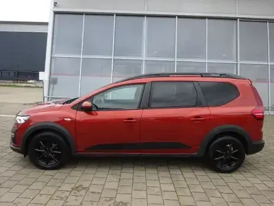 Gebraucht Dacia Jogger Comfort 110 PS (80 kW) 2022 Braun Van / Kleinbus