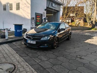 Usata Opel Astra GTC 140 CV (102 kW) 2007 Nero Coupé