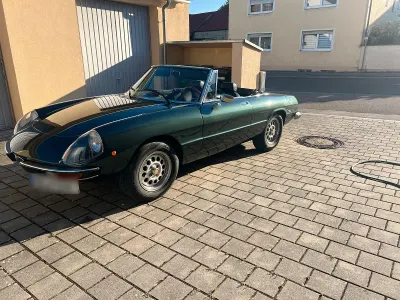 Gebraucht Alfa Romeo Spider 126 PS (92 kW) 1976 Grün Cabrio