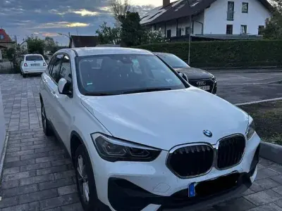 Używany BMW X1 140 KM (102 kW) 2020 Biały SUV