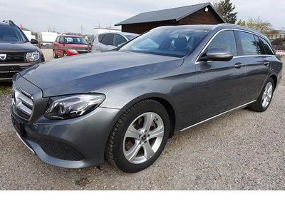 Używany Mercedes E220 Avantgarde 194 KM (142 kW) 2017 Szary Kombi