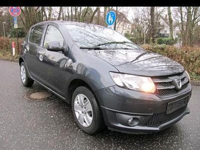Braun Gebraucht 2016 Dacia Logan Lauréate Limousine | 2.750 €