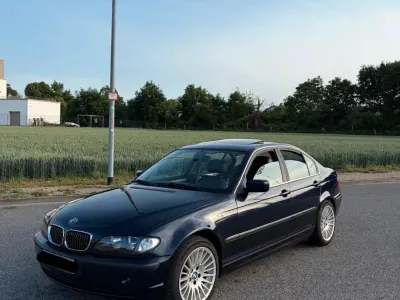 Gebraucht BMW 320 Basis 170 PS (125 kW) 2003 Andere farben Limousine