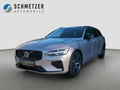 Gebraucht Volvo V60 Plus 197 PS (144 kW) 2025 Aurora silver Kombi