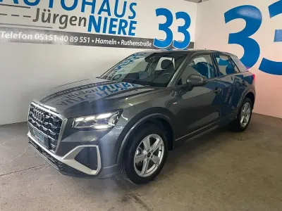 Gebraucht Audi Q2 S-Line 150 PS (110 kW) 2025 Grau SUV
