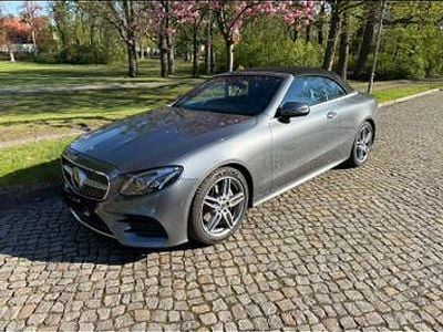 Usata Mercedes E200 AMG line 184 CV (135 kW) 2019 Grigio Cabrio