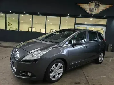 Gebraucht Peugeot 5008 Business-Line 250 PS (183 kW) 2012 Grau Van / Kleinbus