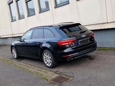 Schwarz Gebraucht 2016 Audi A4 Kombi | 15.500 €